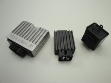 Afbeelding voor categorie Spanningsregelaar en relais