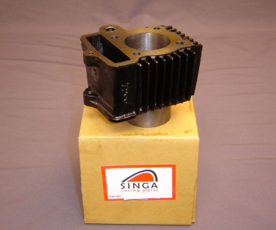 Afbeeldingen van Cilinder 70cc SS, CD, C 72opschrift kaal