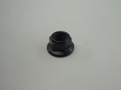 Afbeeldingen van Moer M10x1.25 flens wielmoer