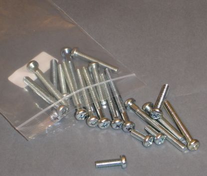 Picture of Boltset cross engine Honda SS50 genuine