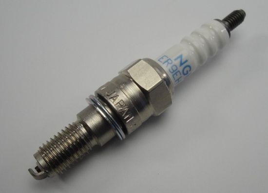 Picture of Sparkplug ER9EH-6N Piaggio 4-valve