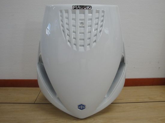 Afbeeldingen van Voorkap Piaggio Zip 2000 NT wit orig