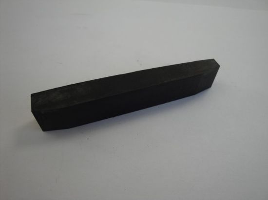 Afbeeldingen van Rubber trapasdeksel ond. Honda SS,CD,C50