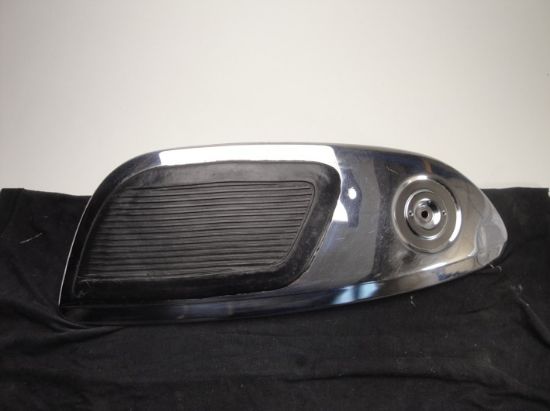 Afbeeldingen van 2EH Tankschild Honda CD50gebruikt rechts