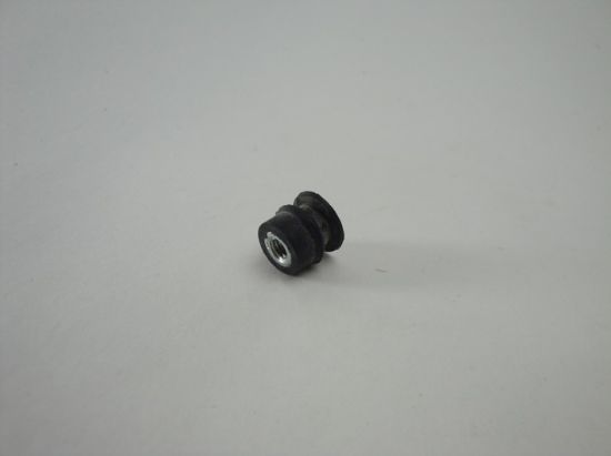 Picture of Nut headlight cover glass Hanway Muscle