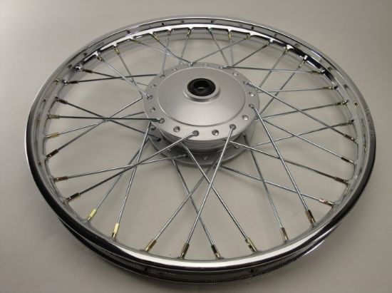 Picture of Front wheel Honda C50 old type